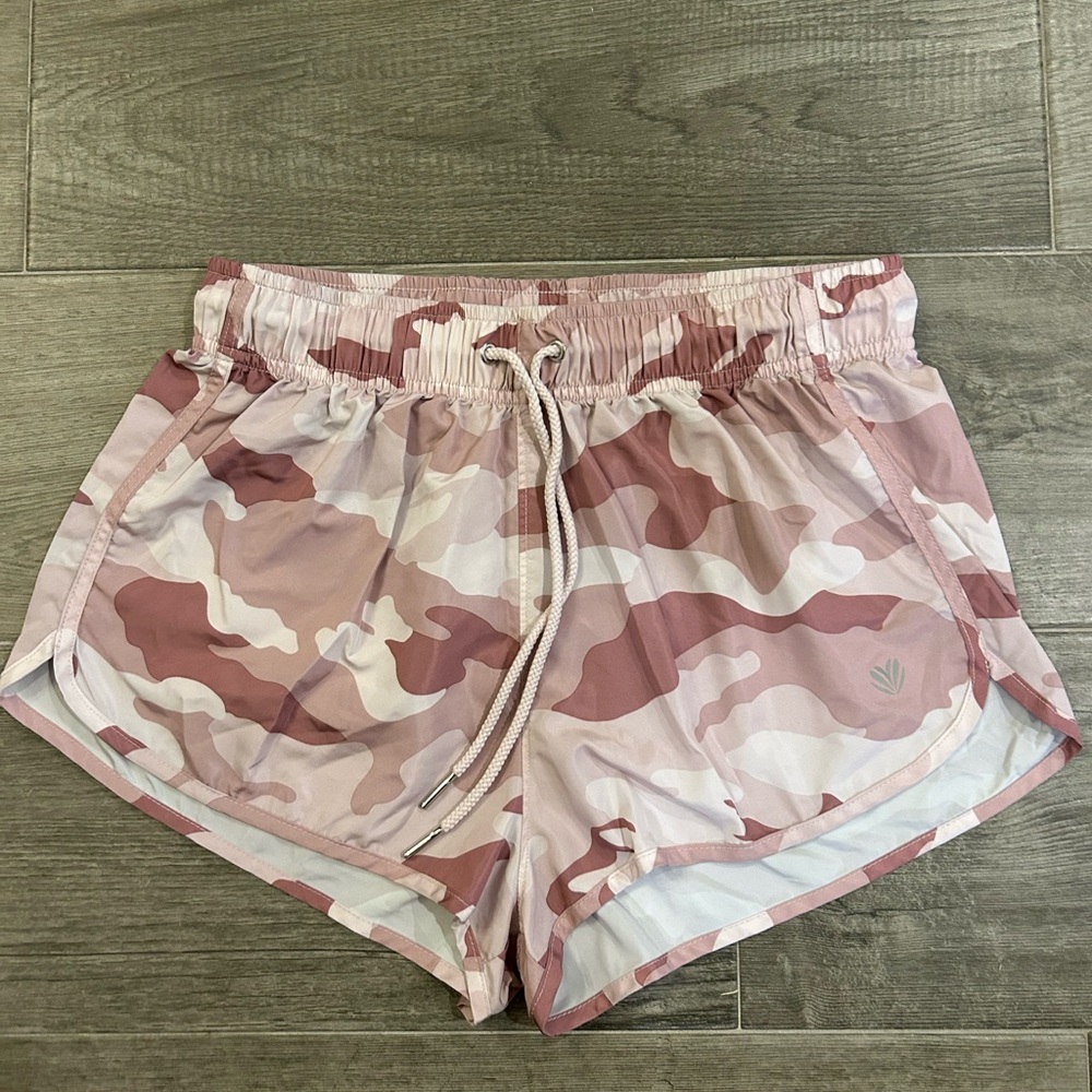 Women’s Forever 21 Pink Camo Shorts